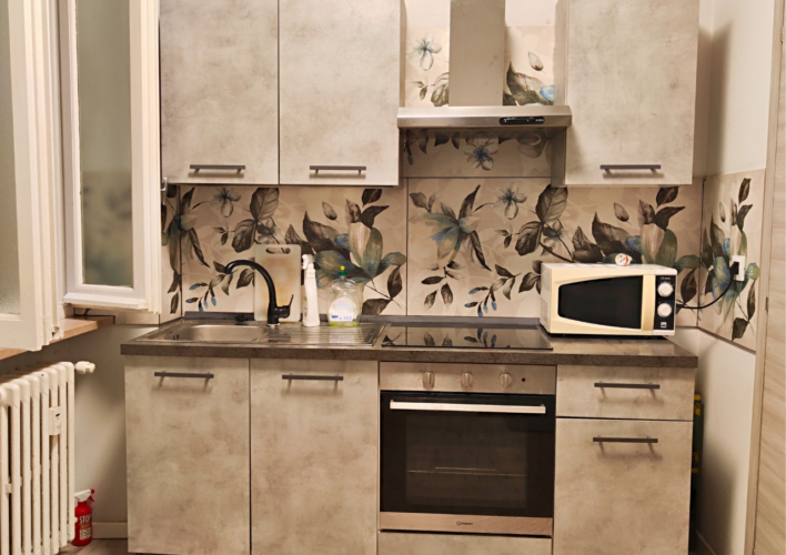 PARMA: QUADRILOCALE RISTRUTTURATO COMODO AI SERVIZI