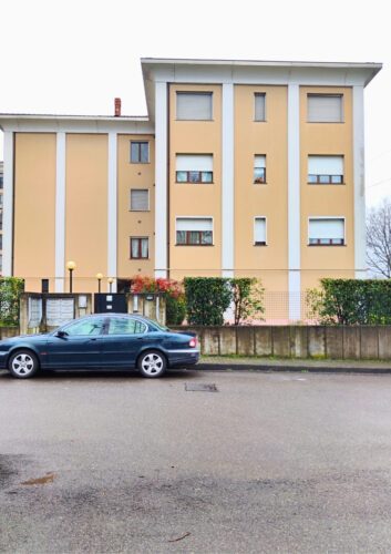 ABITARE O INVESTIRE A SAN LAZZARO: BILOCALE CON BALCONE E CANTINA