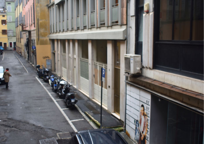 LOFT IN CENTRO CON SPAZIO ESTERNO