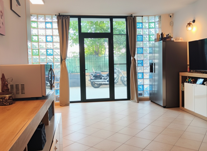 INDIPENDENZA E VERDE A BOTTEGHINO: TRILOCALE CON GIARDINO