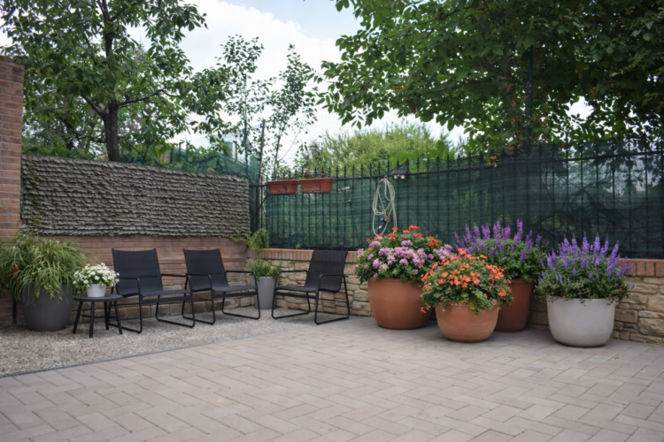 INDIPENDENZA E VERDE A BOTTEGHINO: TRILOCALE CON GIARDINO