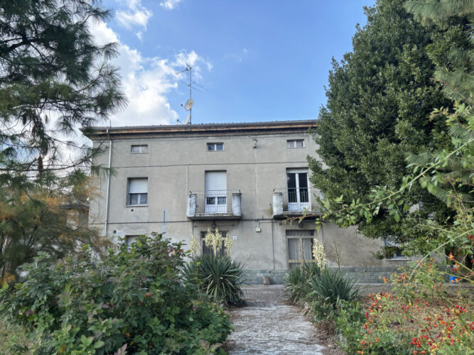 BAGANZOLA: PORZIONE DI BIFAMILIARE CON GIARDINO PRIVATO DA PERSONALIZZARE