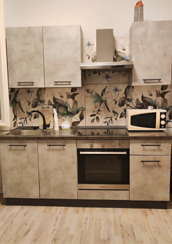 PARMA: QUADRILOCALE RISTRUTTURATO COMODO AI SERVIZI