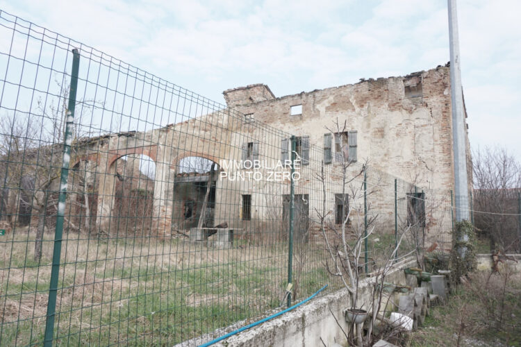 PARMA NORD: RUSTICO INDIPENDENTE CON ACCESSORI