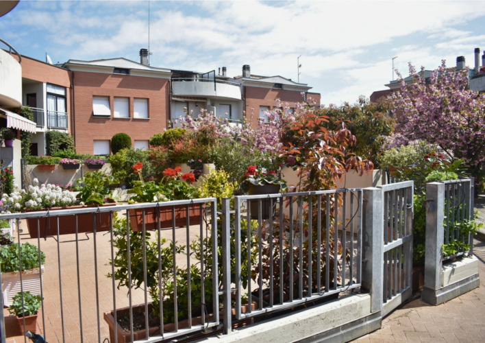 COLLECCHIO: SPLENDIDO QUADRILOCALE CON GIARDINO