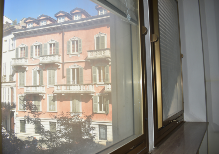 UFFICIO LUMINOSO IN CENTRO A SALSOMAGGIORE