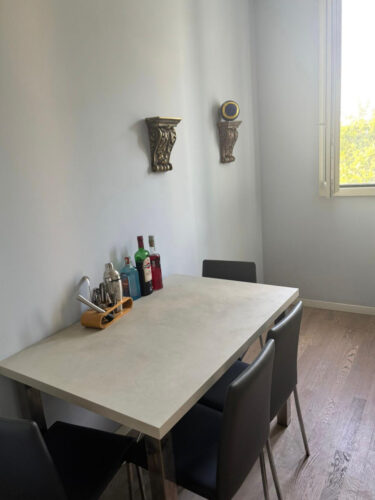 RAFFINATO BILOCALE CON GARAGE E CANTINA