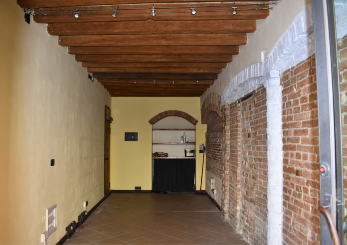 NEGOZIO ESCLUSIVO IN CONTESTO STORICO E DI FASCINO