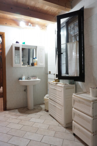 MAGAZZINO CON INGRESSO INDIPENDENTE A MEZZANI: INVESTIMENTO SICURO