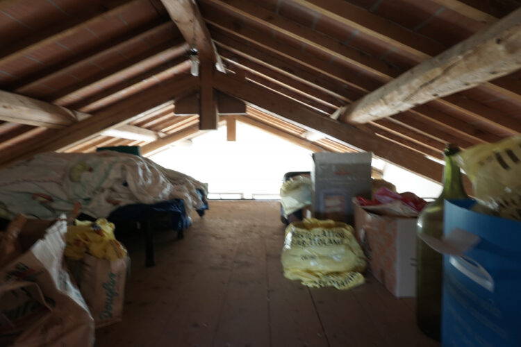 MAGAZZINO CON INGRESSO INDIPENDENTE A MEZZANI: INVESTIMENTO SICURO