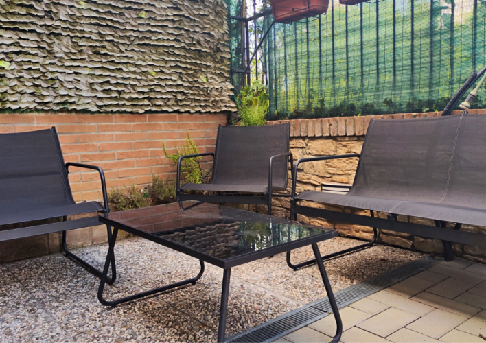 INDIPENDENZA E VERDE A BOTTEGHINO: TRILOCALE CON GIARDINO