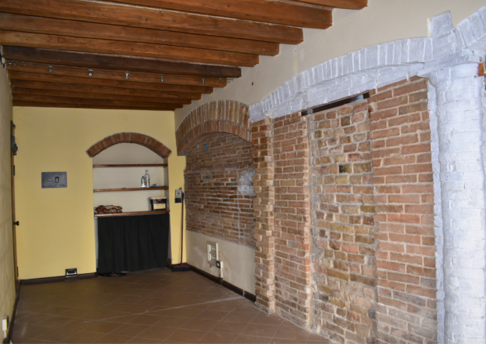 NEGOZIO ESCLUSIVO IN CONTESTO STORICO E DI FASCINO