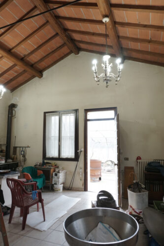 MAGAZZINO CON INGRESSO INDIPENDENTE A MEZZANI: INVESTIMENTO SICURO