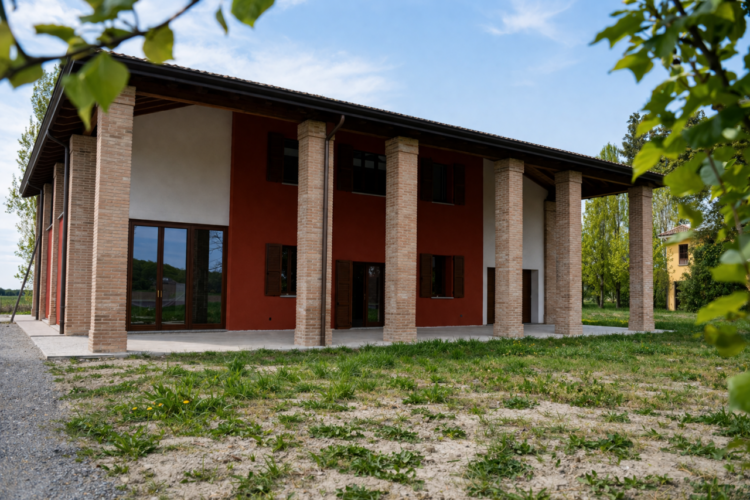 BIFAMILIARE NUOVA A BAGANZOLA: INDIPENDENZA E QUALITÀ ABITATIVA