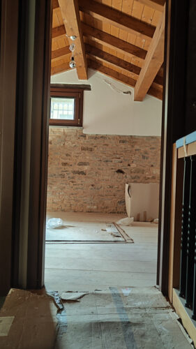 CASA IN PIETRA NEL BORGO DI BERCETO