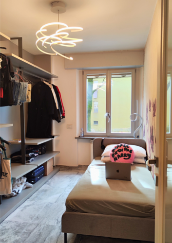 INTERNA VIA EMILIO LEPIDO: TRILOCALE RISTRUTTURATO