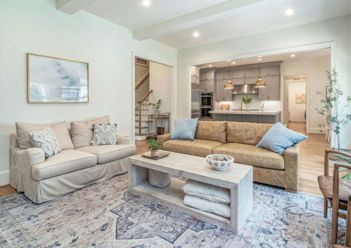 TRANQUILLITÀ, DESIGN E NATURA: LA CASA CHE PARLA DI TE