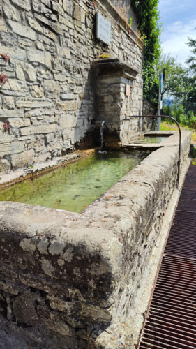 CASA IN PIETRA NEL BORGO DI BERCETO