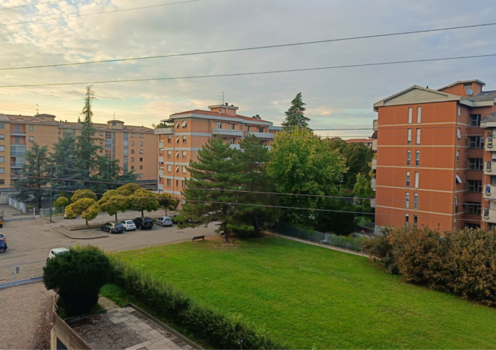 APPARTAMENTO CON TERRAZZI A DUE PASSI DA MONTANARA