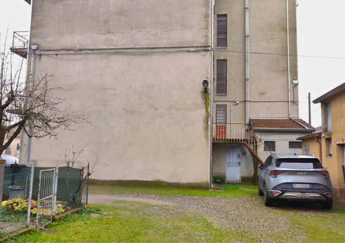 AMPIO APPARTAMENTO NEL CUORE DI GRAMIGNAZZO