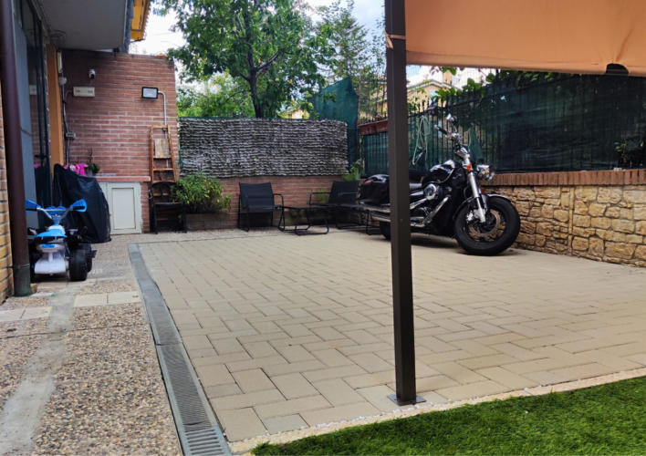 INDIPENDENZA E VERDE A BOTTEGHINO: TRILOCALE CON GIARDINO
