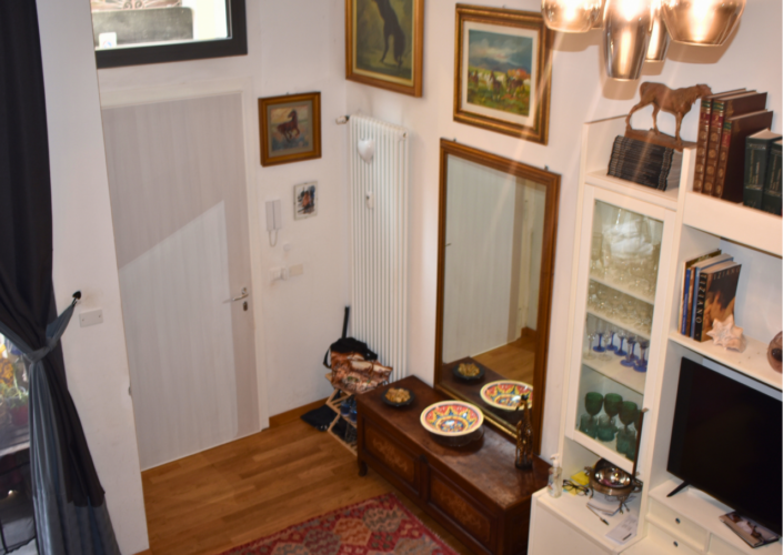 LOFT IN CENTRO CON SPAZIO ESTERNO