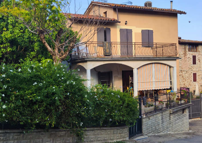 GIARDINO PRIVATO E INDIPENDENZA: L’OCCASIONE CHE CERCHI A LANGHIRANO
